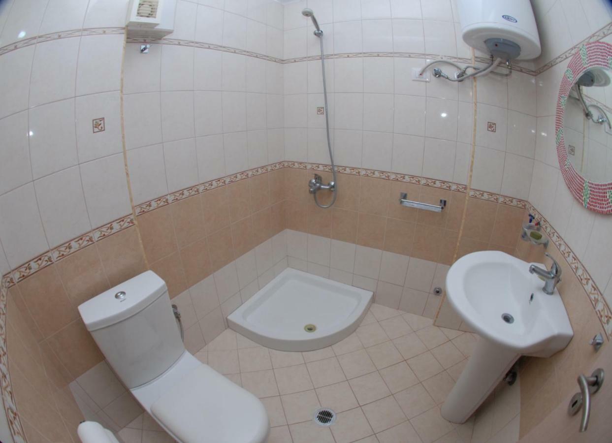 Erti'S Apartments Sarandë Eksteriør bilde