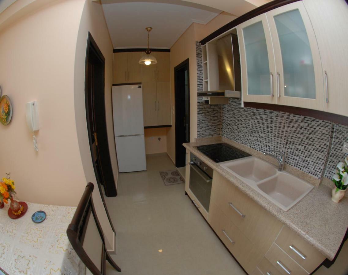 Erti'S Apartments Sarandë Eksteriør bilde