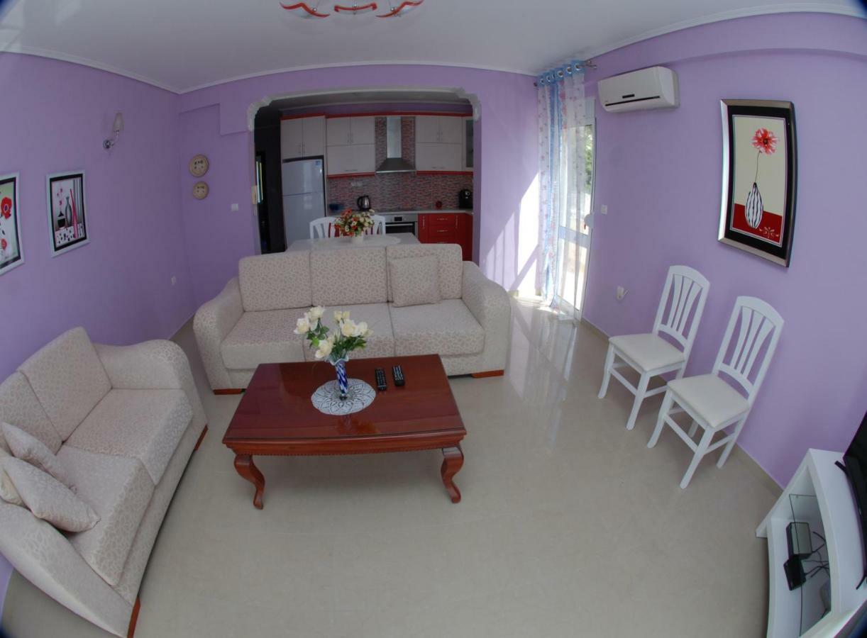 Erti'S Apartments Sarandë Eksteriør bilde