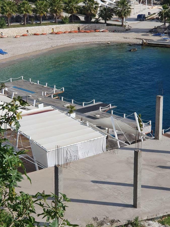 Erti'S Apartments Sarandë Eksteriør bilde